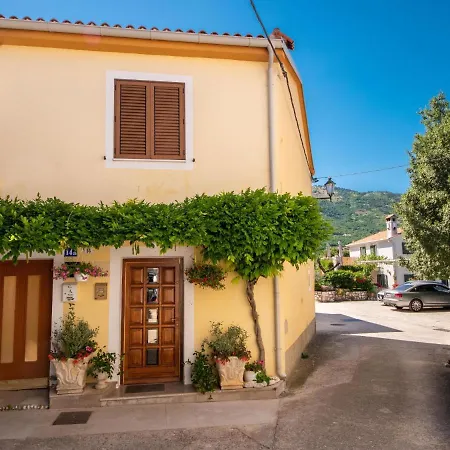 Appartamento Kristijan By Interhome Brseč