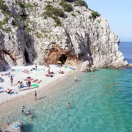 Appartement Kristijan By Interhome